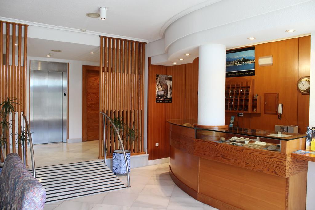 Residencia Miramar Hotel San Vicente De La Barquera Exterior foto